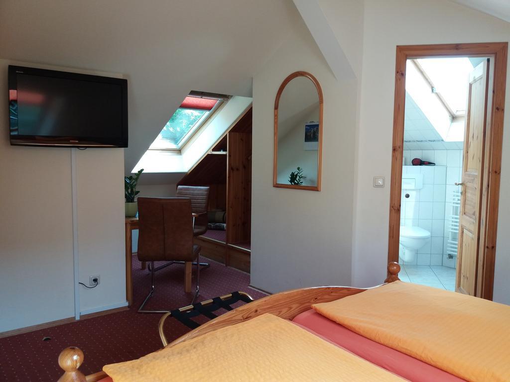 Gastehaus Loschwitz Guest house 2*